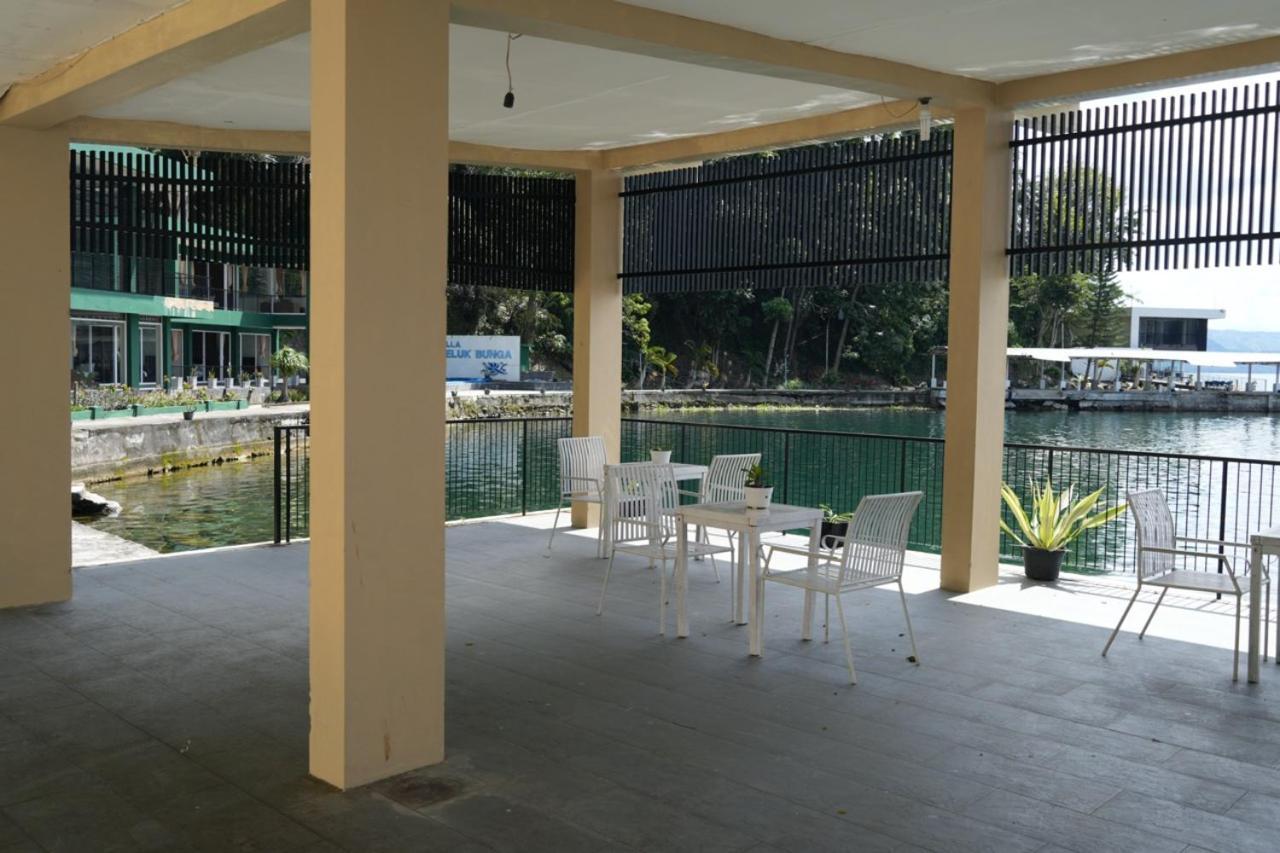 Tiara Bunga Hotel & Villa Balige Exterior foto