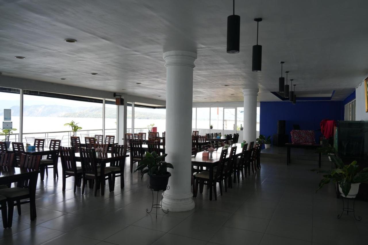 Tiara Bunga Hotel & Villa Balige Exterior foto